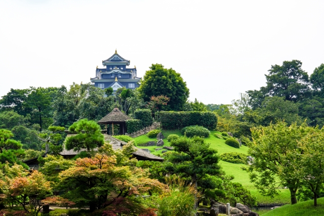 岡山後楽園と岡山城の風景