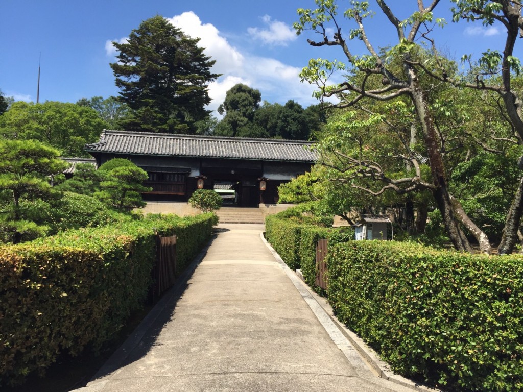 旧野﨑家住宅への入り口