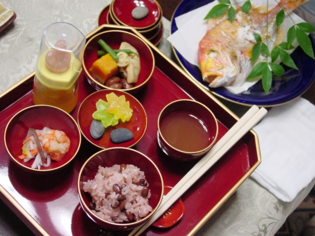 お食い初めの祝い膳
