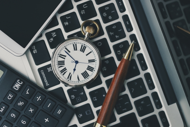 パソコンと時計