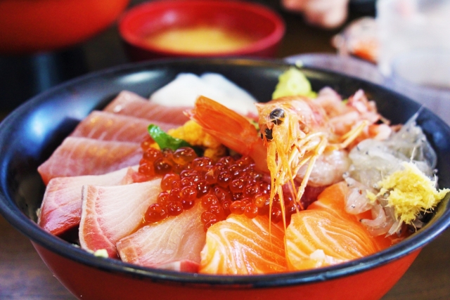 しまなみ海道で味わう海鮮丼